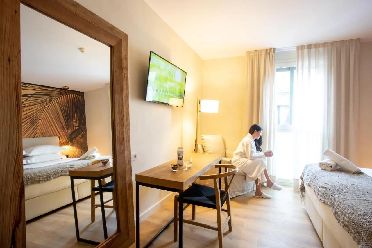 Hotel Ciutat De Gérone